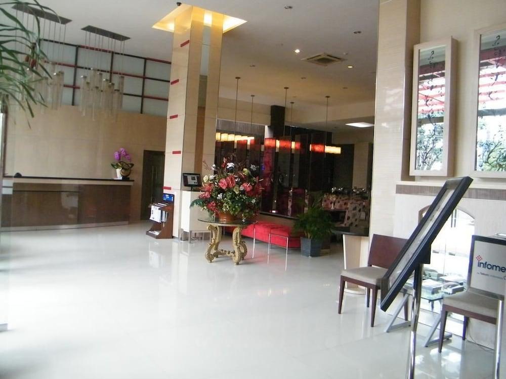 Scarlet Dago Hotel Bandung Eksteriør bilde