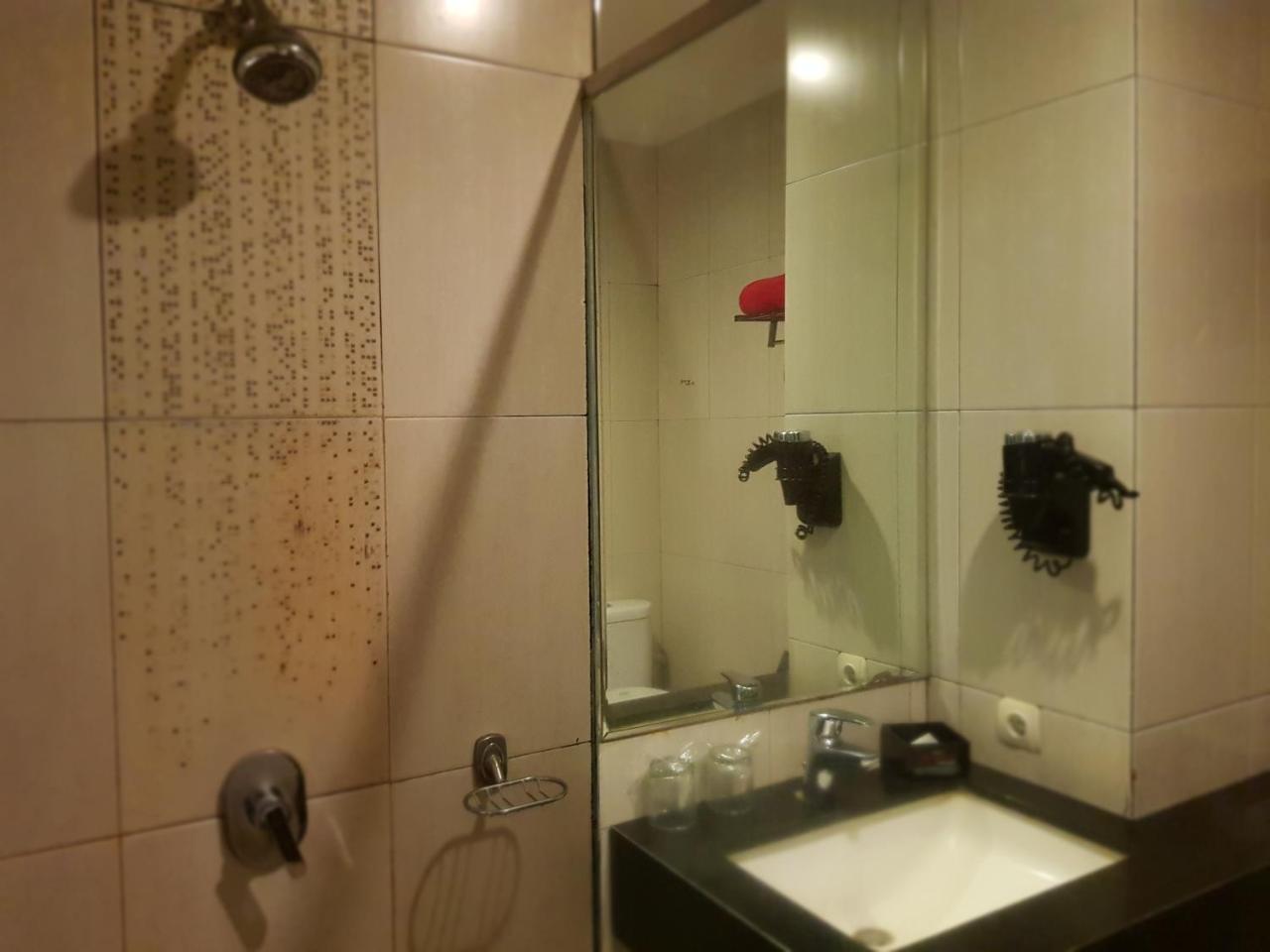Scarlet Dago Hotel Bandung Rom bilde